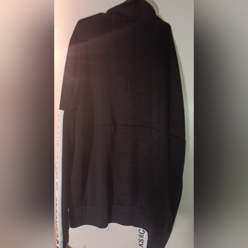 Sweater🌟🌟🌟🌟 - Picture 3 of 3